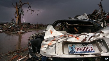 tornado_us_24_5_damage